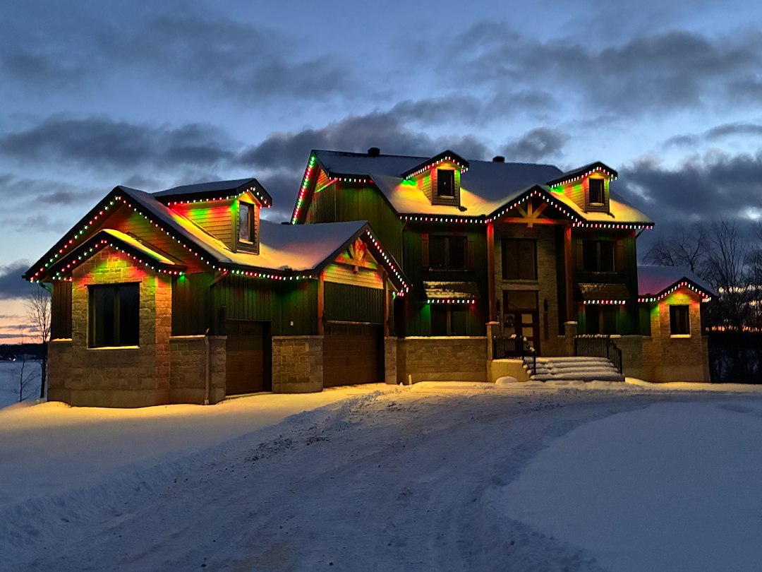 Éclairage extérieur permanent Gemstone Lights Brownsburg, Qc.